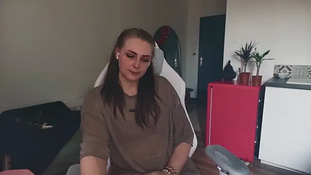 ce leste   online show from March 7, 2026, 8:44 am