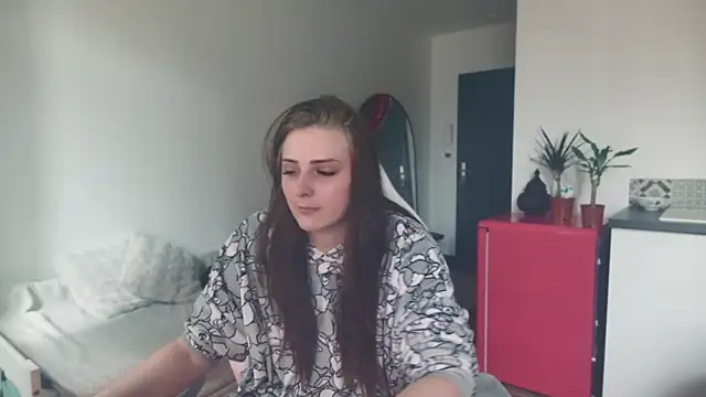 ce leste   online show from April 2, 2026, 11:08 am