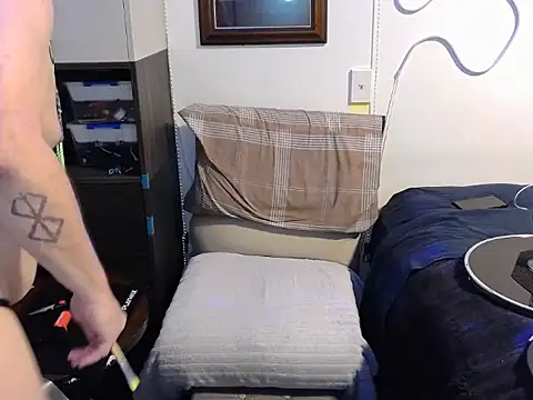 ChunkyMonkey007 online show from October 28, 2025, 9:02 am