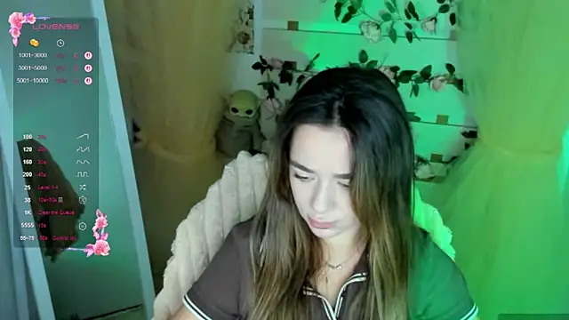 Bella XO online show from August 6, 2026, 6:26 am