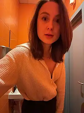 Dina Tease online show from January 8, 2026, 11:01 am