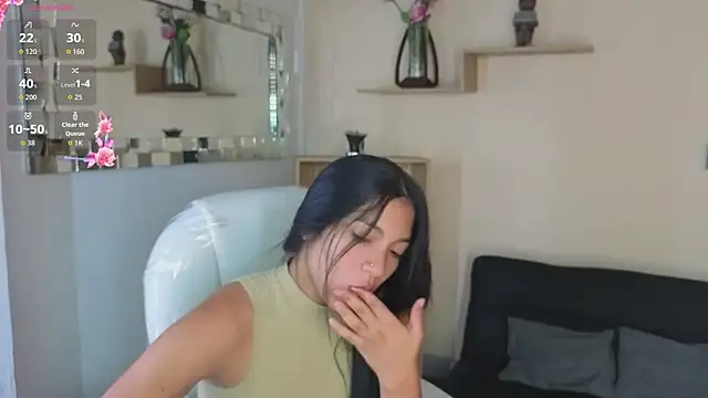 Saray reyes online show from November 1, 2025, 12:18 pm