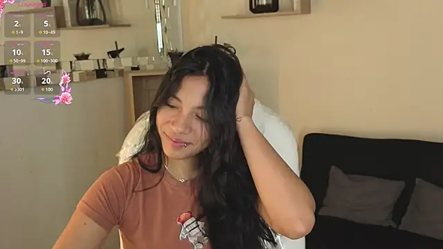 Saray reyes online show from December 1, 2025, 11:48 am