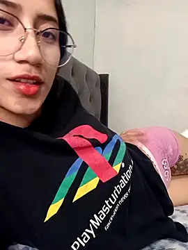 Snapshot of KaitlynLoveCam chatting on February 11, 2025, 3:08 am KaitlynLoveCam online show from February 11, 2025, 3:08 am