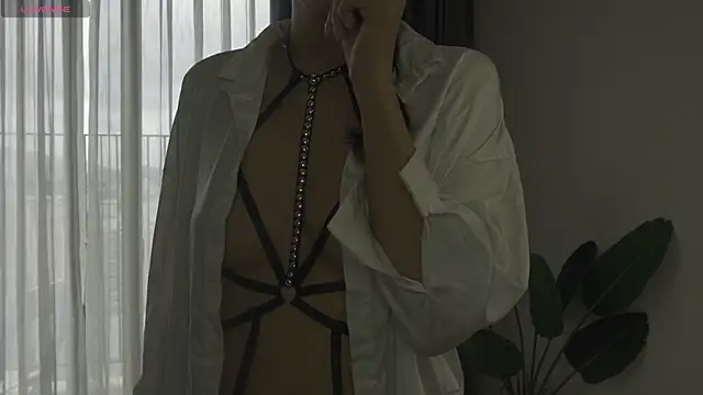 yumisunn online show from December 22, 2025, 3:25 am