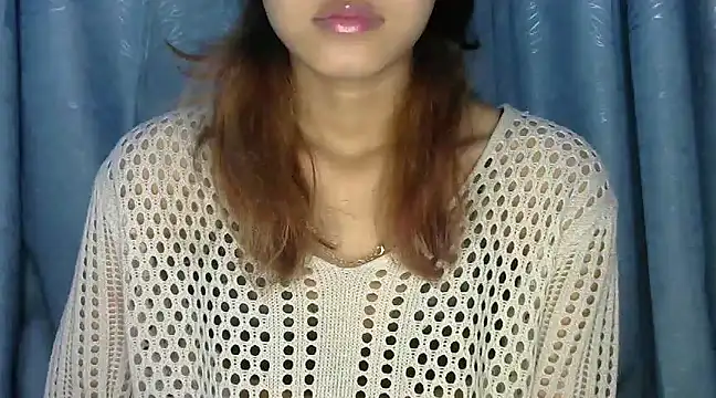 jassi-just18 online show from December 13, 2024, 7:32 pm