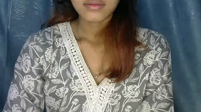 jassi-just18 online show from December 14, 2024, 7:03 pm