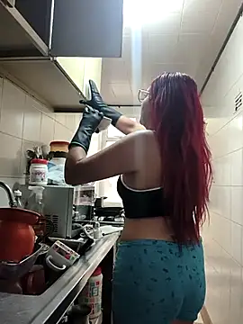 Snapshot of SHARAONELOVE chatting on February 10, 2026, 5:39 pm SHARAONELOVE online show from February 10, 2026, 5:39 pm