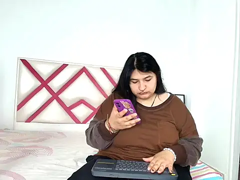  69HONRY online show from September 18, 2025, 1:46 pm