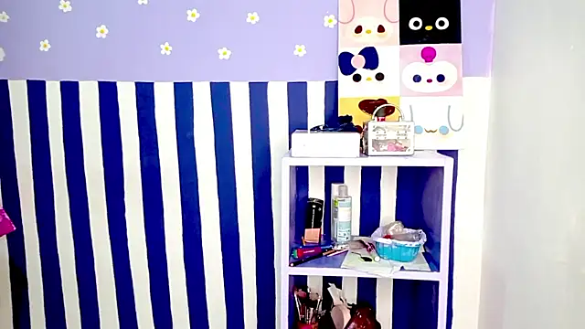 PetiteIvoryQueen19 online show from April 17, 2026, 5:32 am