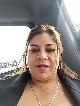 Laura-Hernandez online show from December 27, 2024, 5:16 pm
