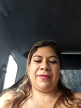 Laura-Hernandez online show from February 2, 2026, 7:34 pm