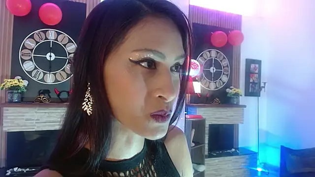 Snapshot of shantal_ray4 chatting on February 19, 2025, 12:00 pm shantal ray4 online show from February 19, 2025, 12:00 pm