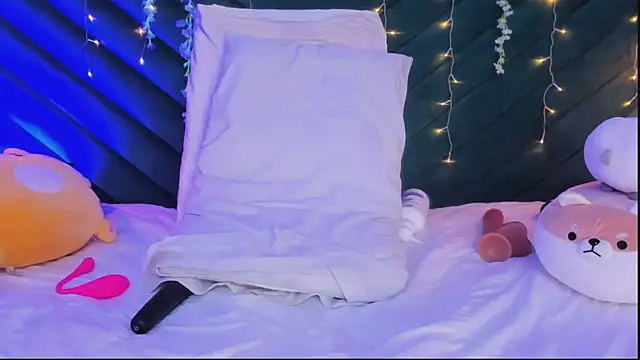 pamelajons  online show from January 31, 2025, 3:11 pm