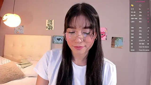 Maia W10 online show from May 22, 2026, 12:11 pm