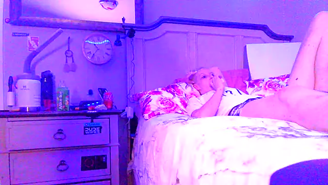 Snapshot of BRONZE20K chatting on March 15, 2025, 6:25 am BRONZE20K online show from March 15, 2025, 6:25 am