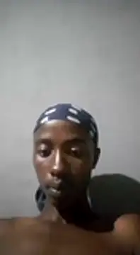 Snapshot of VibrantDick chatting on March 8, 2025, 8:46 pm VibrantDick online show from March 8, 2025, 8:46 pm