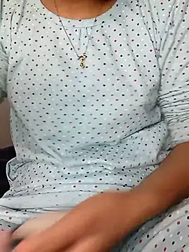 Snapshot of Nadia-2 chatting on December 26, 2024, 12:38 pm Nadia-2 online show from December 26, 2024, 12:38 pm