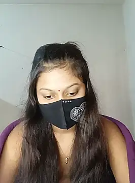 Snapshot of Nadia-2 chatting on December 30, 2024, 3:47 am Nadia-2 online show from December 30, 2024, 3:47 am