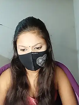 Snapshot of Nadia-2 chatting on January 7, 2025, 9:25 pm Nadia-2 online show from January 7, 2025, 9:25 pm