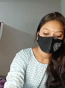 Snapshot of Nadia-2 chatting on January 8, 2025, 10:37 pm Nadia-2 online show from January 8, 2025, 10:37 pm