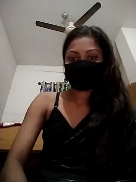 Snapshot of Nadia-2 chatting on December 2, 2025, 1:05 pm Nadia-2 online show from December 2, 2025, 1:05 pm