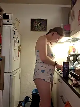 Snapshot of rose_bunny chatting on January 17, 2025, 12:42 pm rose bunny online show from January 17, 2025, 12:42 pm