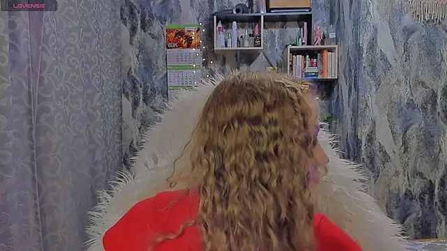 JuxxxsyBunx online show from October 4, 2025, 12:03 pm