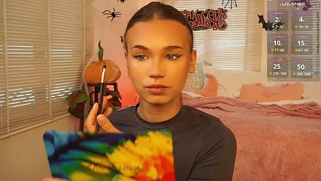 lexicoyy  online show from October 31, 2025, 5:41 am