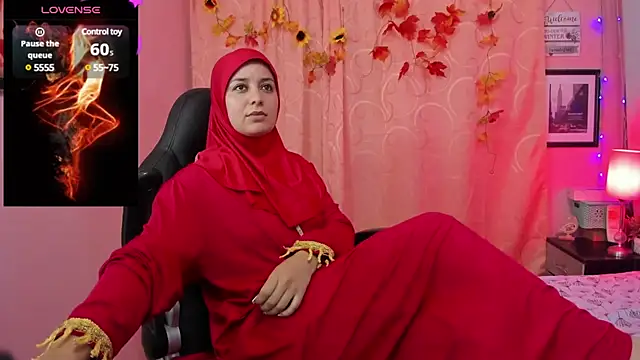 Snapshot of BadraSaadi chatting on December 21, 2024, 3:42 pm BadraSaadi online show from December 21, 2024, 3:42 pm