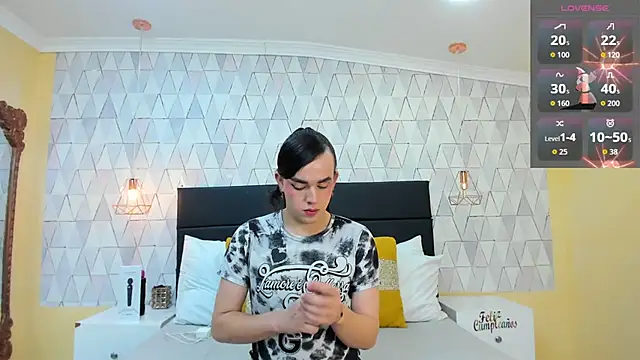 JustinePerry online show from October 17, 2025, 3:20 am