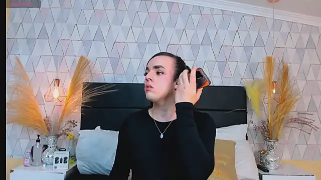 JustinePerry online show from February 19, 2026, 4:08 am