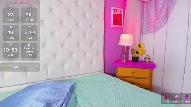 Trixiroy online show from January 31, 2025, 1:33 am