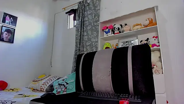 megan 100 online show from November 8, 2025, 6:51 pm