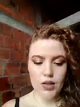 Mia fooxx  online show from January 12, 2025, 8:14 pm