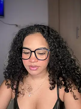 Lucy wilson5 online show from March 18, 2025, 4:04 am