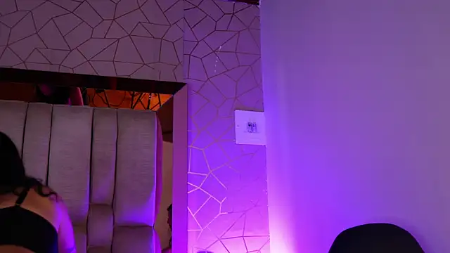 Luu Princess online show from April 14, 2026, 7:53 pm