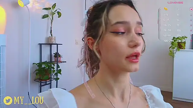 Snapshot of MyLou_ chatting on July 16, 2026, 4:02 pm MyLou online show from July 16, 2026, 4:02 pm