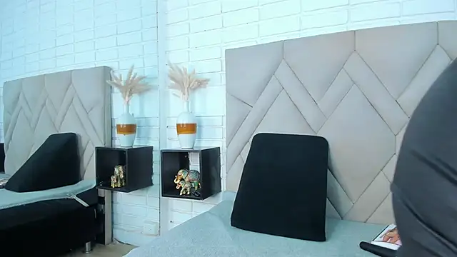 Kasandra Gomez online show from November 29, 2025, 11:57 am