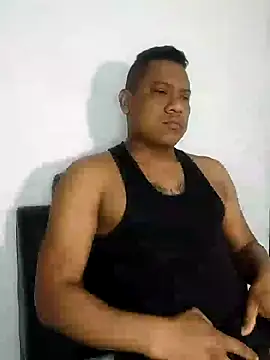 Snapshot of latinblack01 chatting on December 17, 2024, 3:06 pm latinblack01 online show from December 17, 2024, 3:06 pm