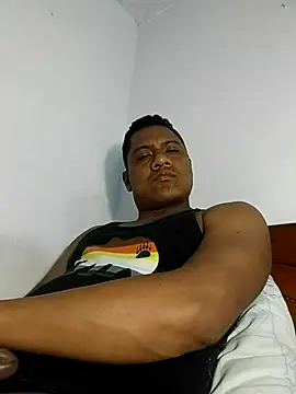 Snapshot of latinblack01 chatting on March 4, 2025, 5:00 am latinblack01 online show from March 4, 2025, 5:00 am