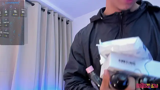 Samuel Up online show from November 23, 2025, 4:01 am