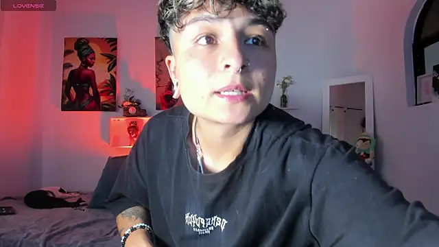 ZuryRamirez  online show from November 23, 2025, 8:08 pm