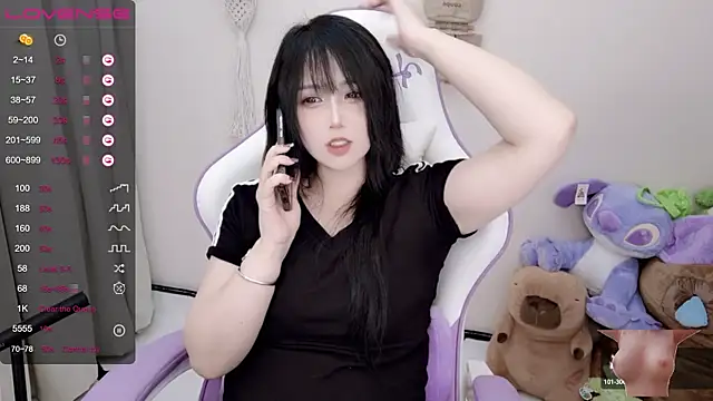 Snapshot of Vaness-a chatting on January 19, 2025, 3:39 am Vaness-a online show from January 19, 2025, 3:39 am