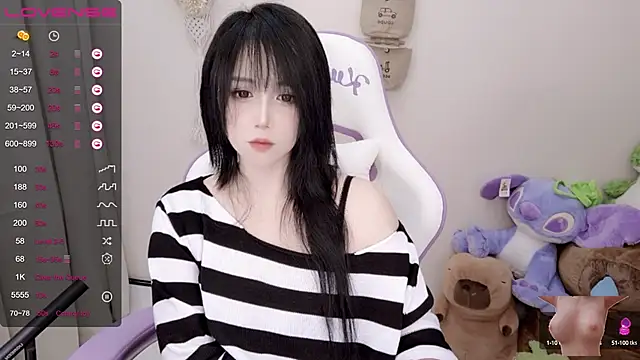 Snapshot of Vaness-a chatting on January 20, 2025, 8:50 pm Vaness-a online show from January 20, 2025, 8:50 pm