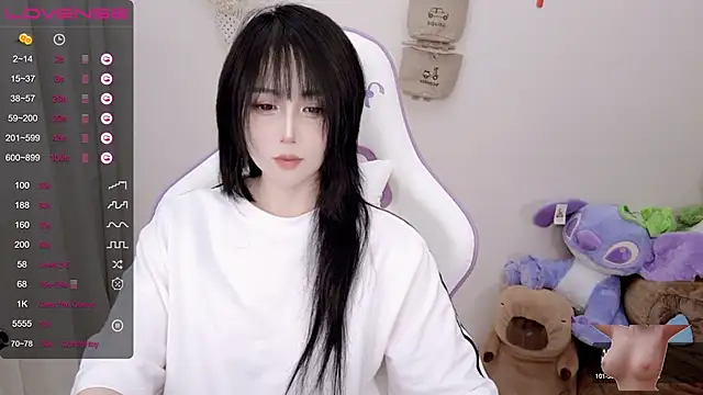 Snapshot of Vaness-a chatting on January 26, 2025, 5:55 pm Vaness-a online show from January 26, 2025, 5:55 pm