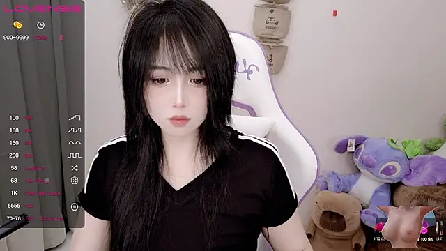 Snapshot of Vaness-a chatting on January 31, 2025, 3:55 pm Vaness-a online show from January 31, 2025, 3:55 pm