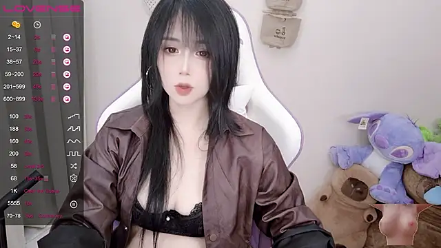 Snapshot of Vaness-a chatting on February 17, 2025, 5:10 pm Vaness-a online show from February 17, 2025, 5:10 pm