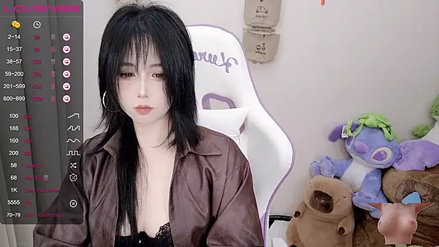 Snapshot of Vaness-a chatting on March 7, 2025, 6:33 pm Vaness-a online show from March 7, 2025, 6:33 pm