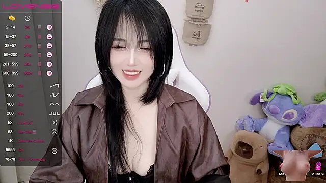 Snapshot of Vaness-a chatting on March 9, 2025, 4:11 pm Vaness-a online show from March 9, 2025, 4:11 pm